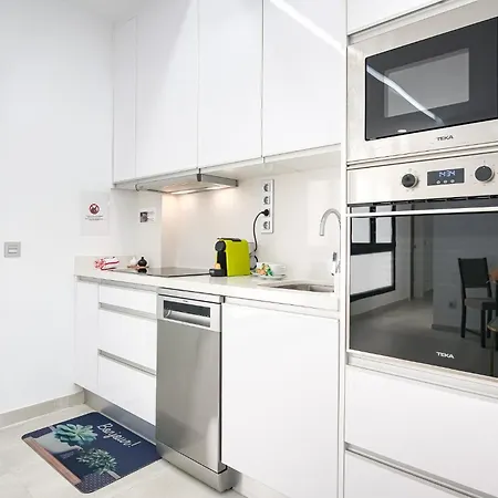 Sun&beach En Canteras Apartman *